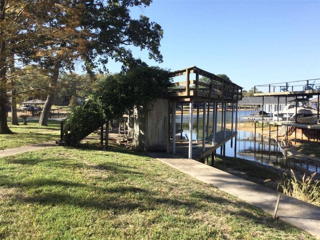 20 Crescent Drive, Star Harbor, TX 75148