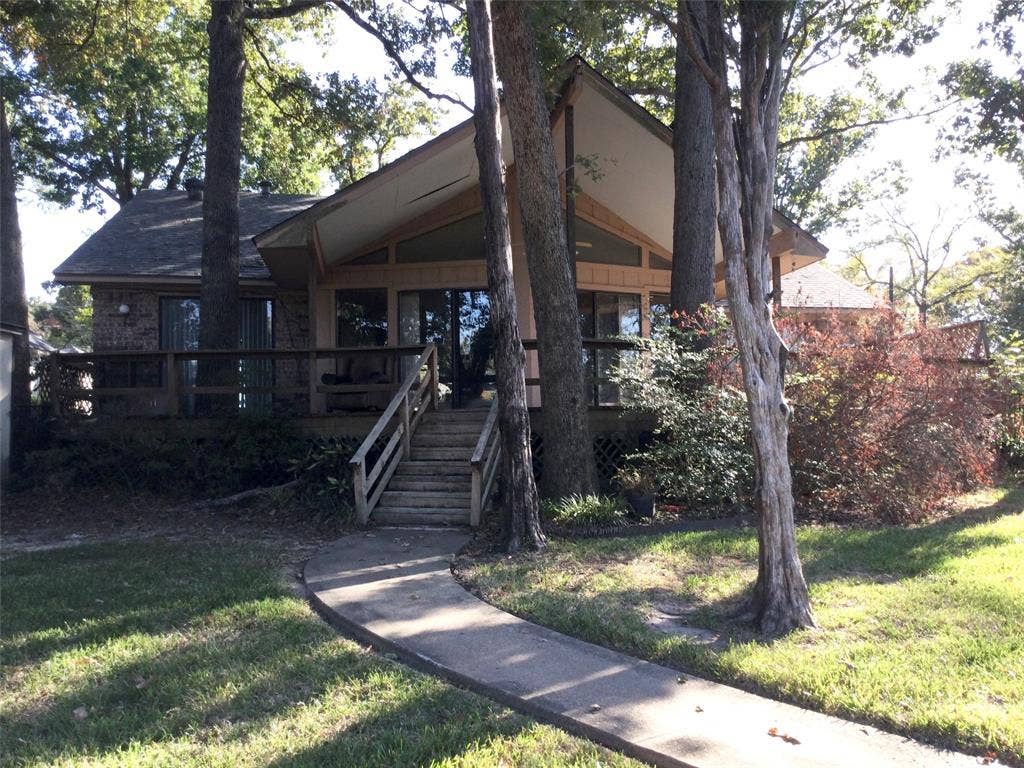 20 Crescent Drive, Star Harbor, TX 75148