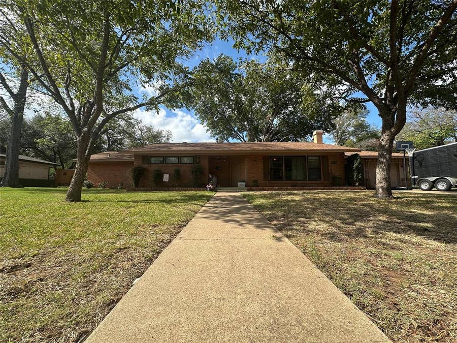 Property photo for 4713 Blaney Avenue, North Richland Hills, TX