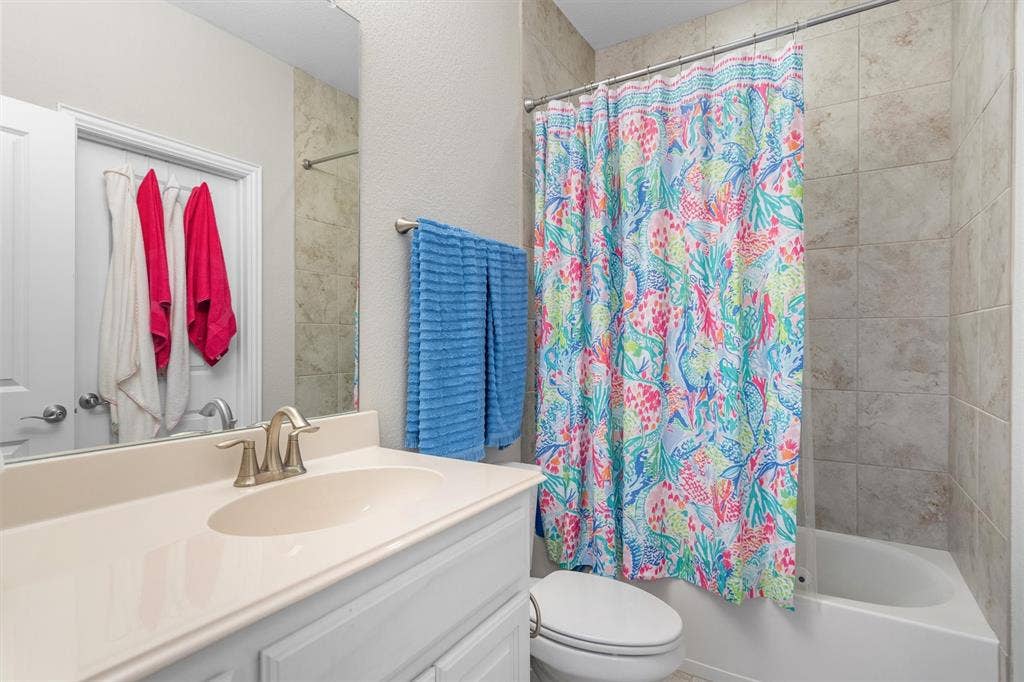 6805 Royal View Drive, McKinney, TX 75070 6805 Royal View Drive, McKinney, TX 75070