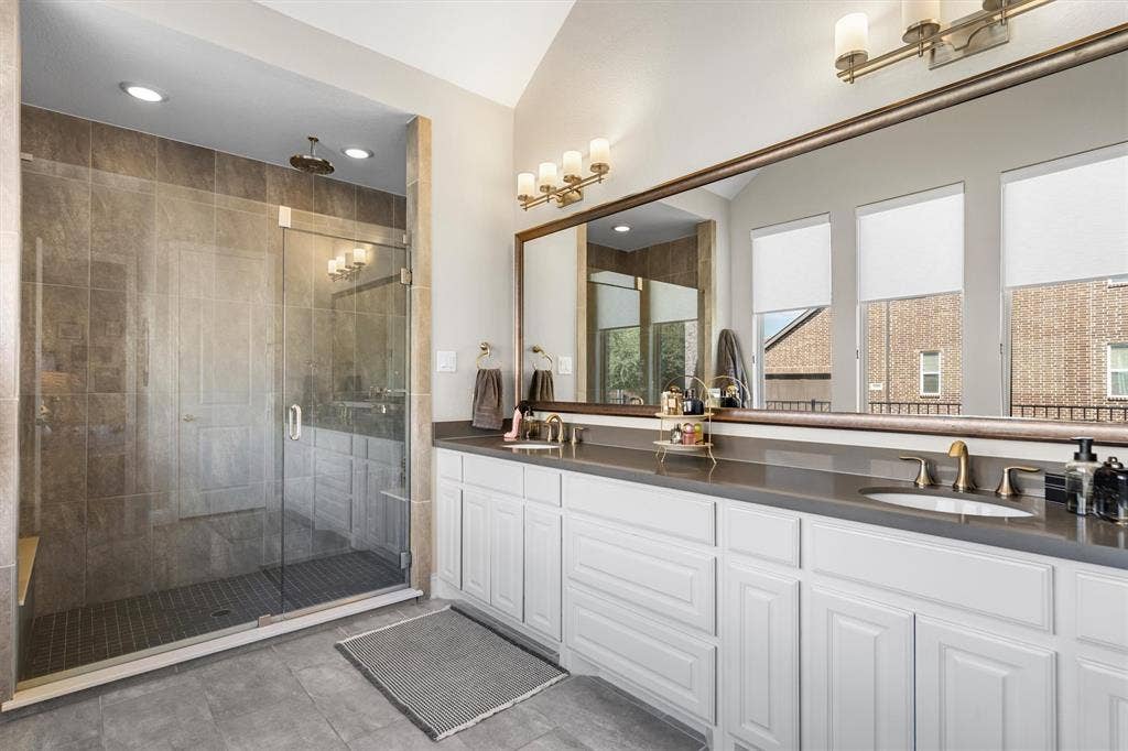 6805 Royal View Drive, McKinney, TX 75070 6805 Royal View Drive, McKinney, TX 75070