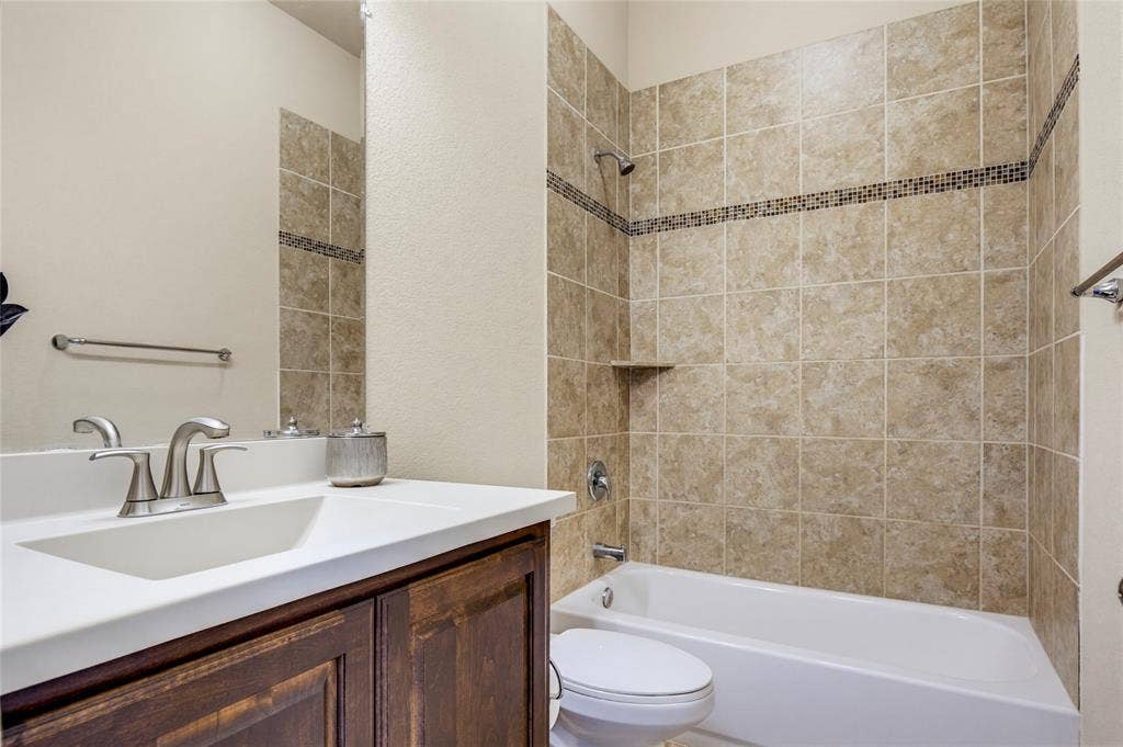 5928 Silverton Avenue, McKinney, TX 75070