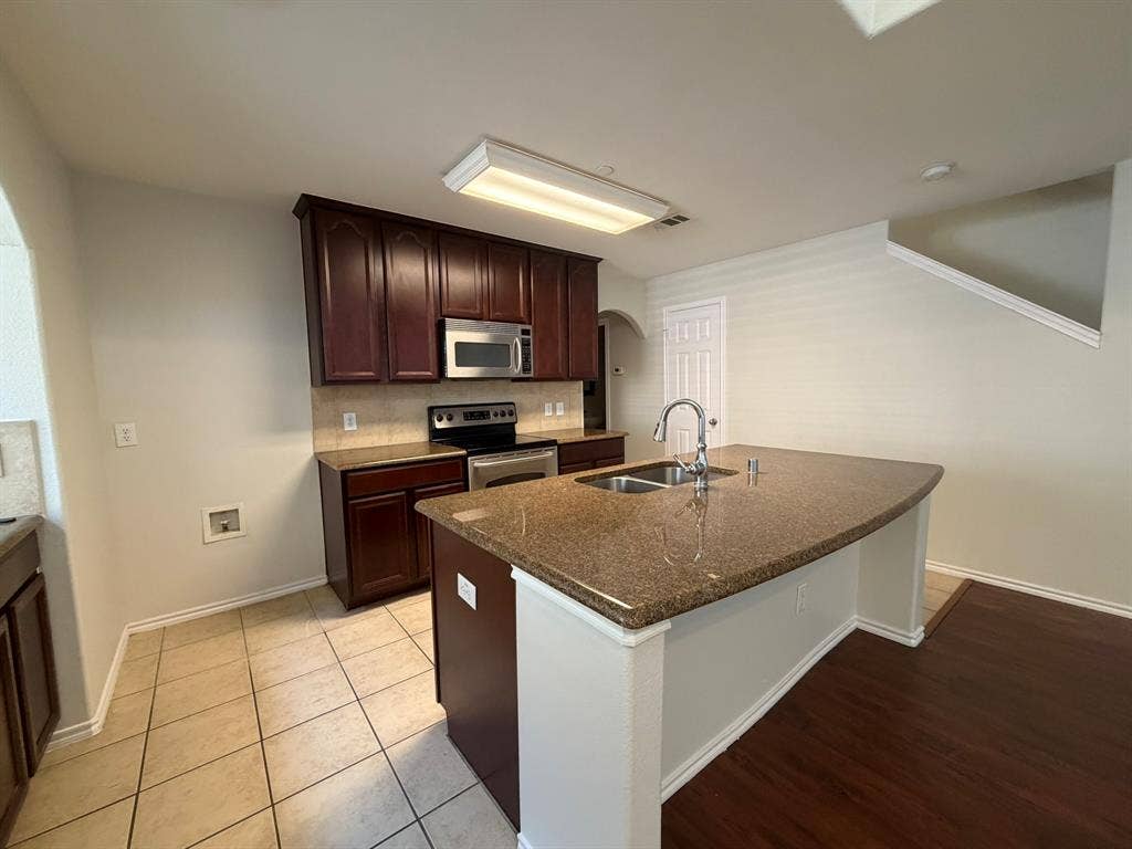 5405 Crimson Oaks Drive, Frisco, TX 75035 5405 Crimson Oaks Drive, Frisco, TX 75035