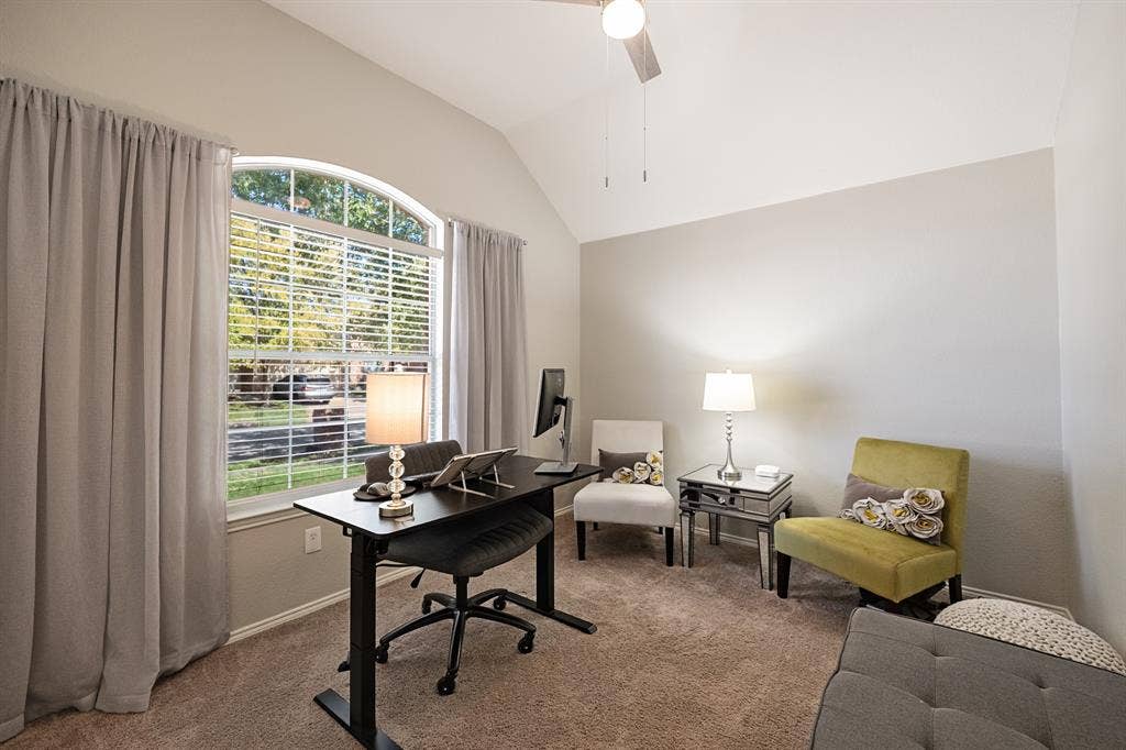 836 Bowie Drive, Lavon, TX 75166 836 Bowie Drive, Lavon, TX 75166