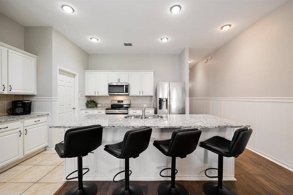 836 Bowie Drive, Lavon, TX 75166 836 Bowie Drive, Lavon, TX 75166
