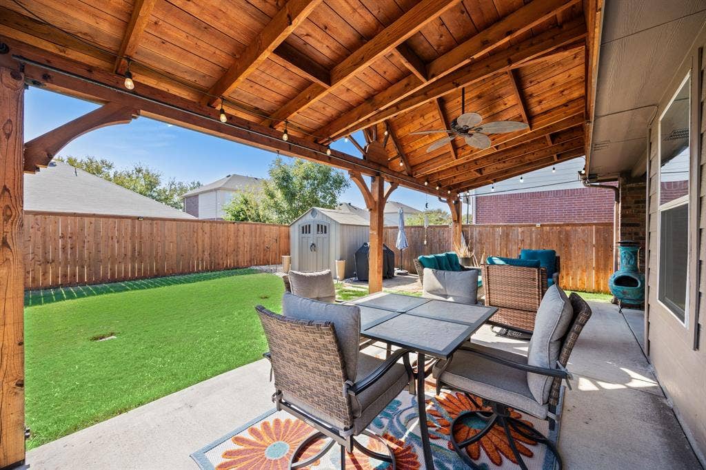 836 Bowie Drive, Lavon, TX 75166 836 Bowie Drive, Lavon, TX 75166