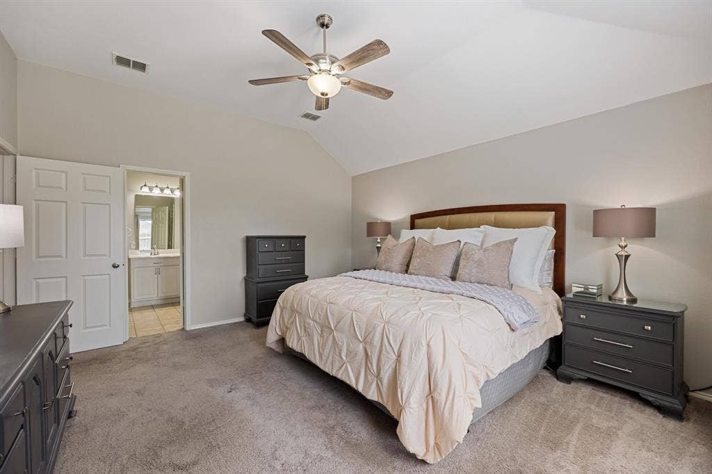 836 Bowie Drive, Lavon, TX 75166 836 Bowie Drive, Lavon, TX 75166