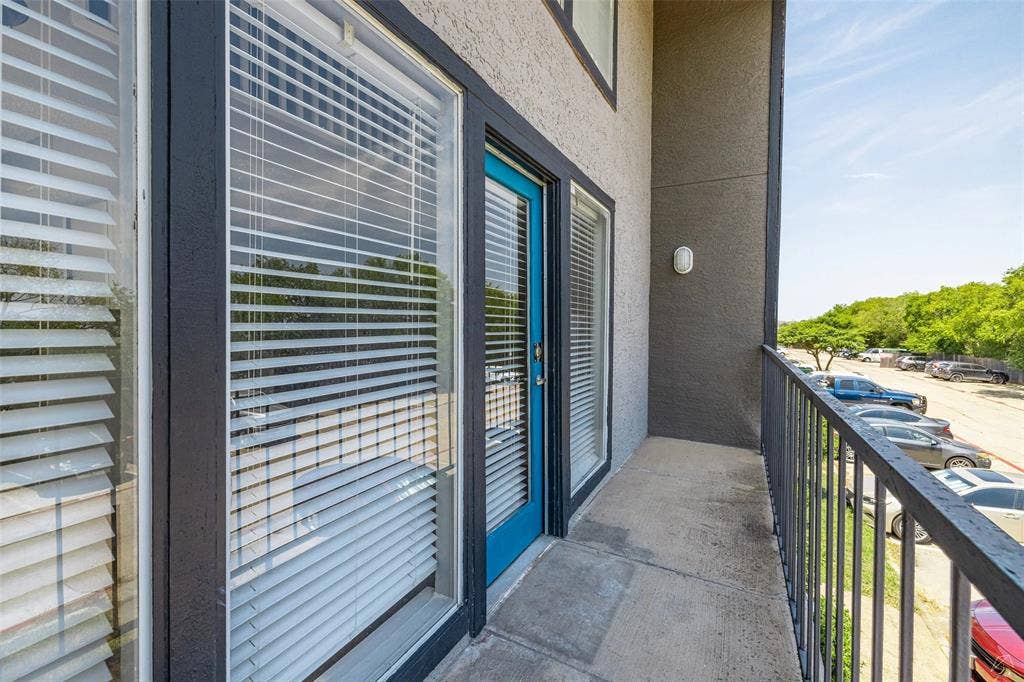 $99 to apply and 299 move in special