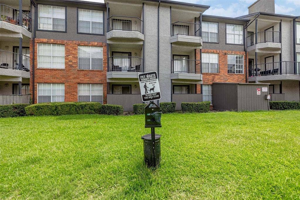 $99 to apply and 299 move in special