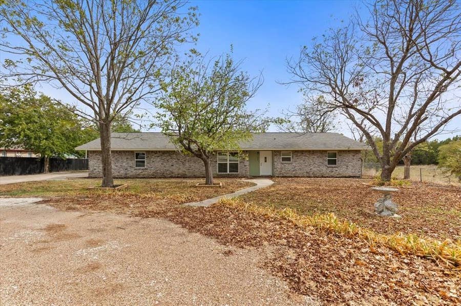 Property photo for 309 Concrete Street, Meridian, TX