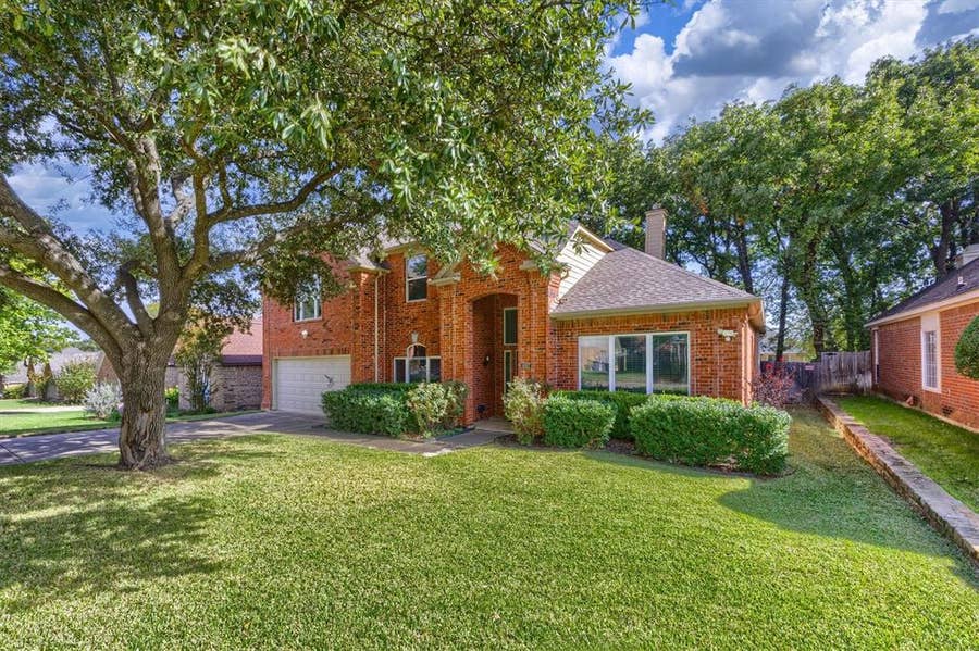 Property photo for 4317 Hazy Meadow Lane, Grapevine, TX