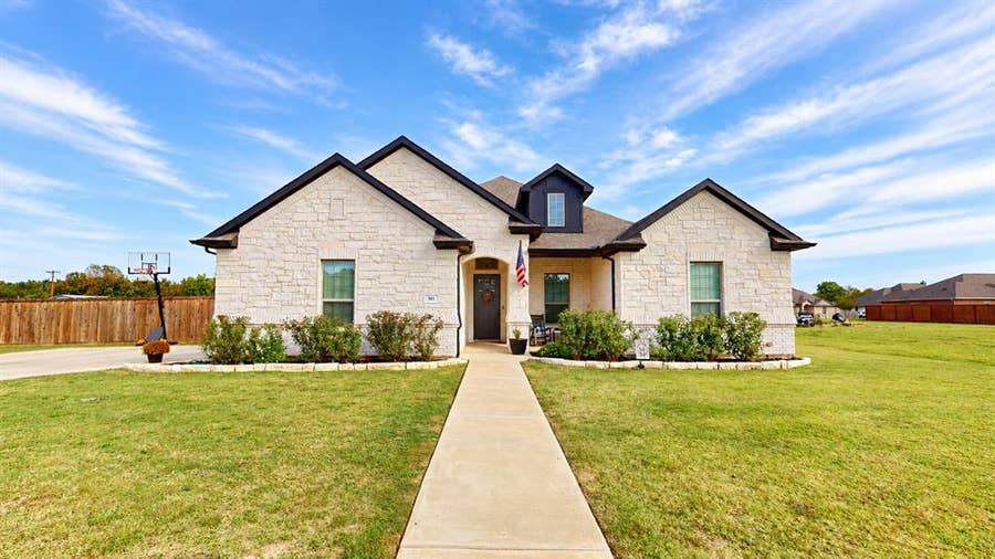 Property photo for 901 Blaine Street, Athens, TX