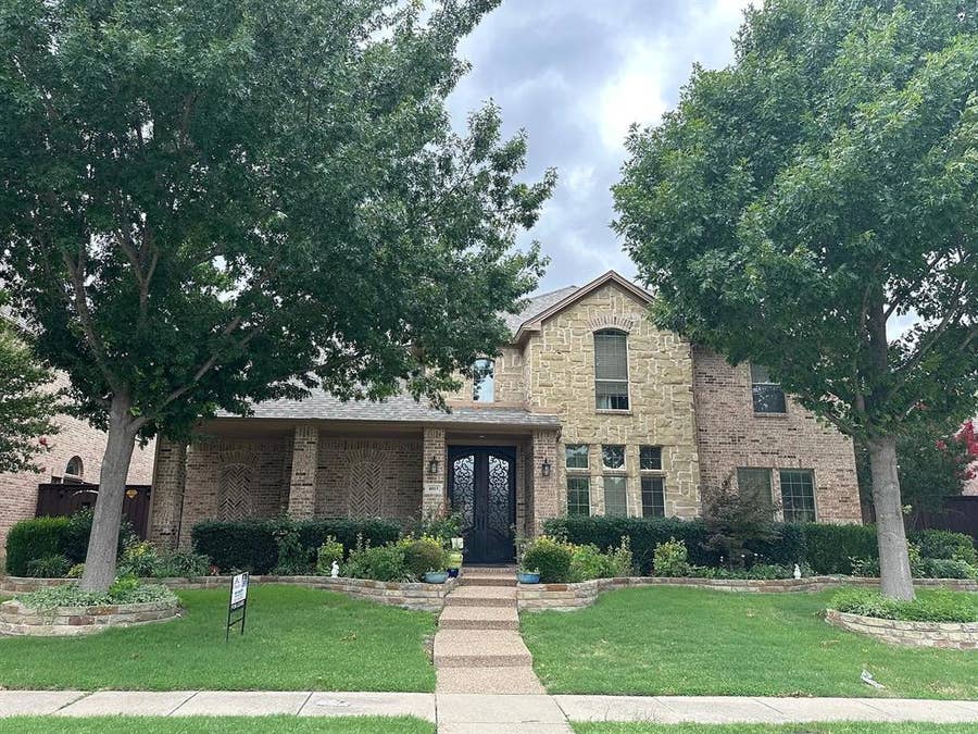 Property photo for 8013 Sutherland Lane, Plano, TX