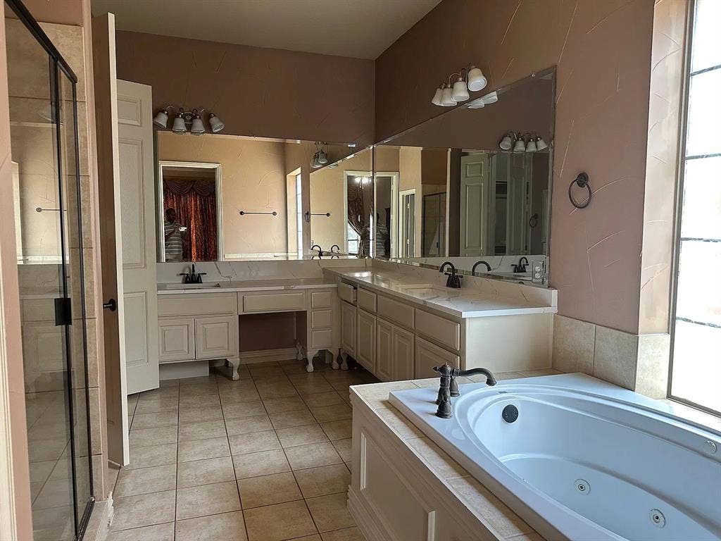 8013 Sutherland Lane, Plano, TX 75025