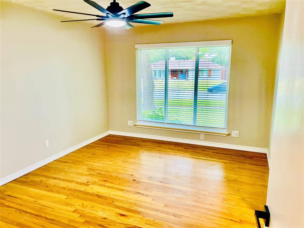 530 E Spring Valley Road, Richardson, TX 75081 Bedroom 2