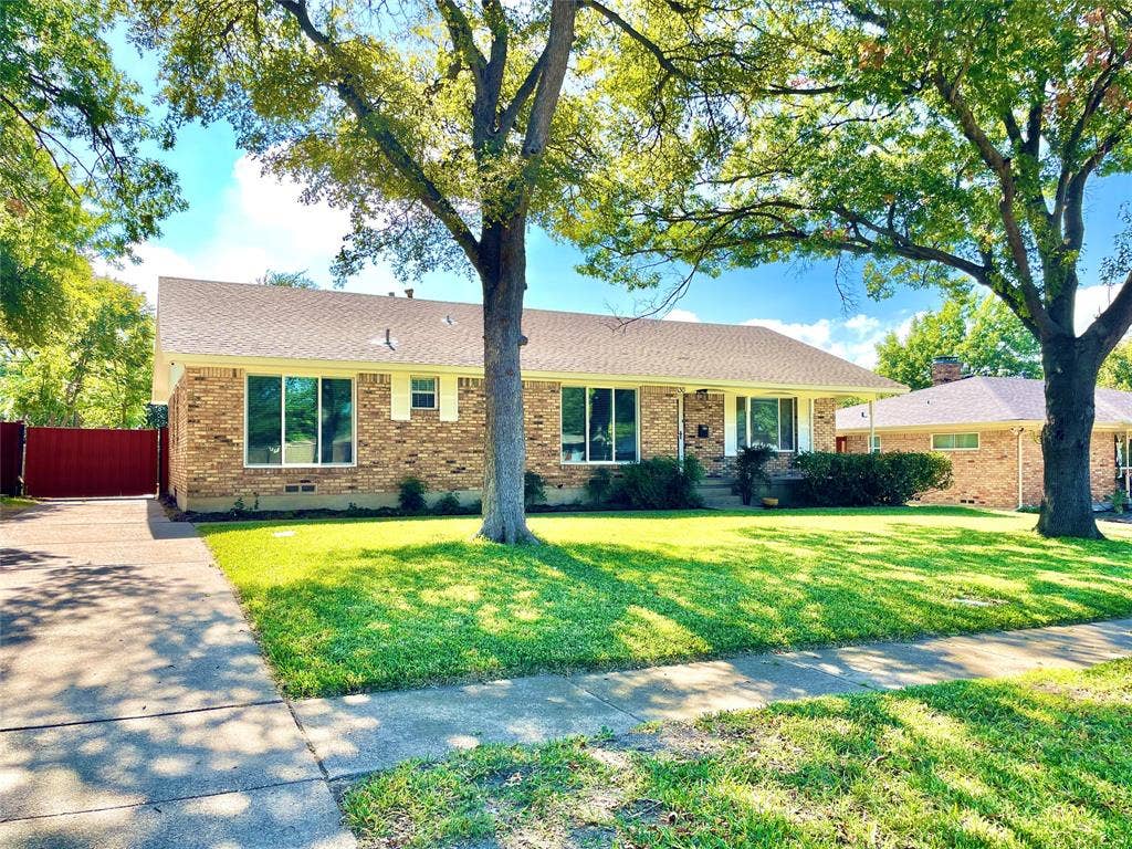 530 E Spring Valley Road, Richardson, TX 75081 530 E Spring Valley Road, Richardson, TX 75081
