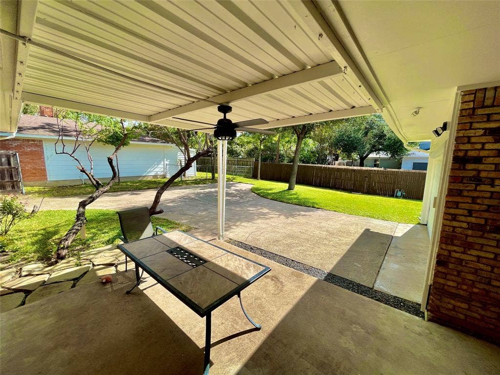 530 E Spring Valley Road, Richardson, TX 75081 530 E Spring Valley Road, Richardson, TX 75081