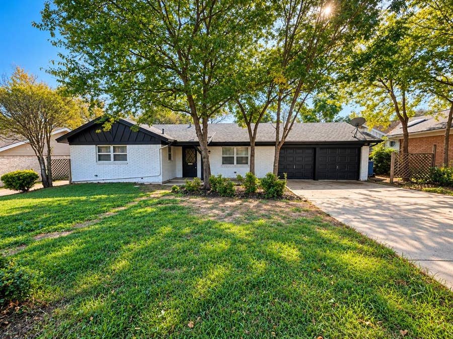Property photo for 1909 Marlene Drive, Euless, TX