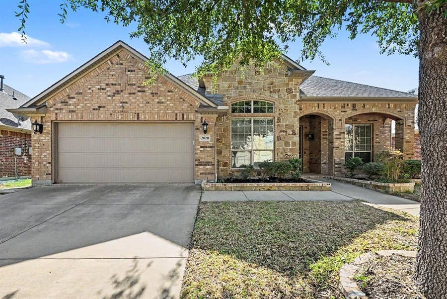 Property photo for 2820 Los Osos Drive, Fort Worth, TX