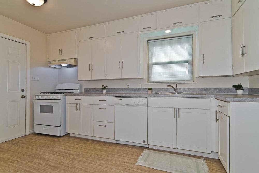 2609 Holm Drive, Garland, TX 75041 Kitchen