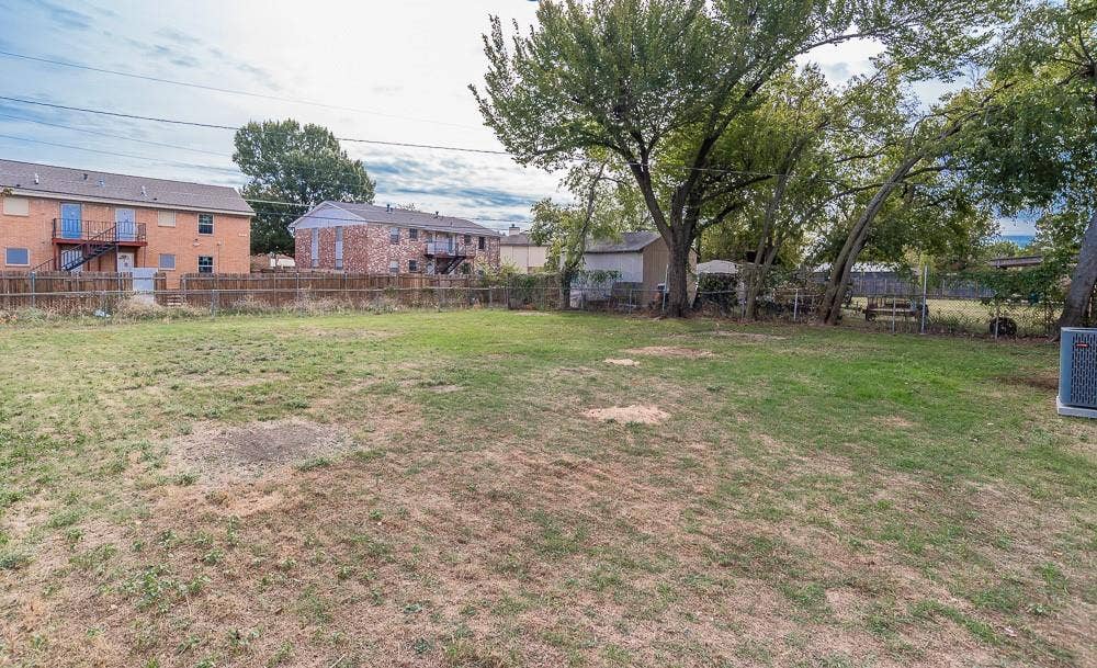 2609 Holm Drive, Garland, TX 75041 2609 Holm Drive, Garland, TX 75041