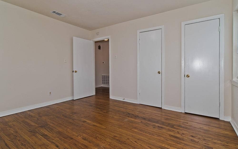 2609 Holm Drive, Garland, TX 75041 2609 Holm Drive, Garland, TX 75041