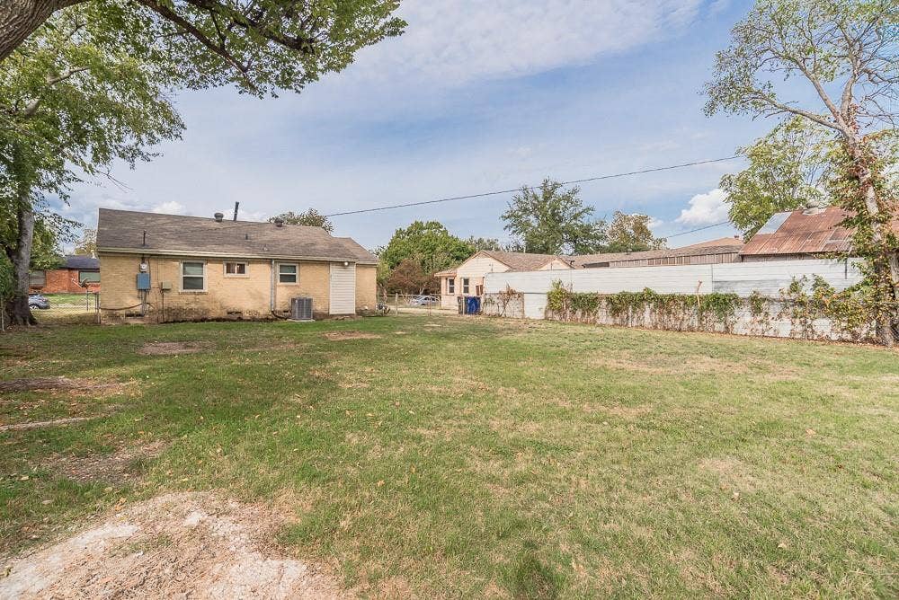 2609 Holm Drive, Garland, TX 75041 2609 Holm Drive, Garland, TX 75041