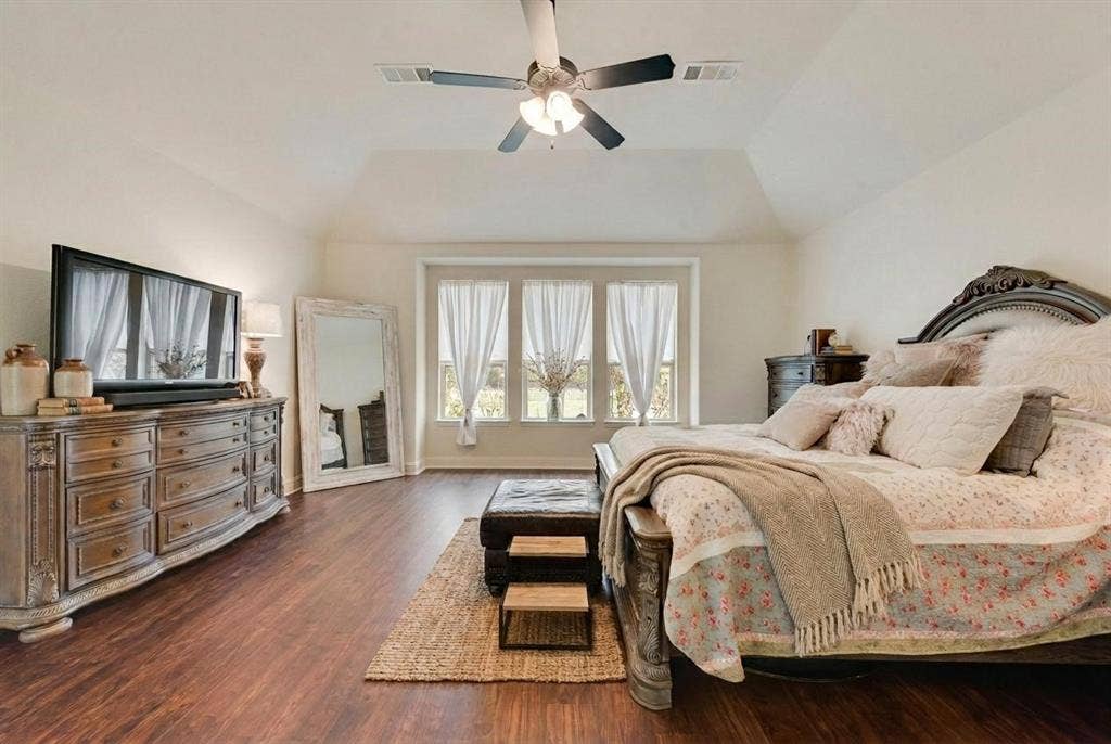 1036 Knoxbridge Road, Forney, TX 75126 1036 Knoxbridge Road, Forney, TX 75126