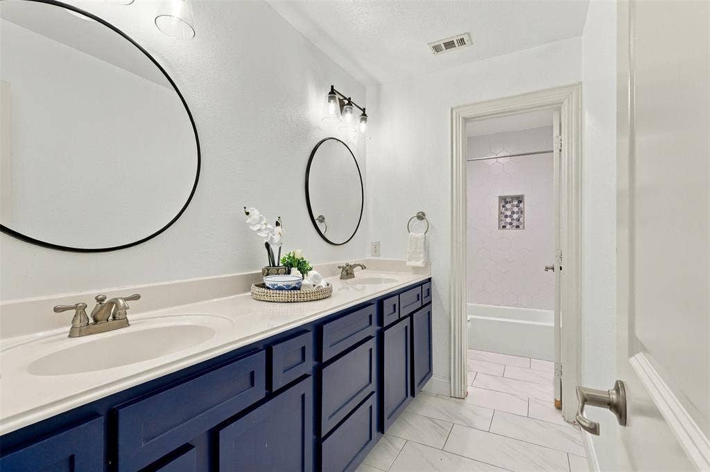 Guest BathroomLevel 2