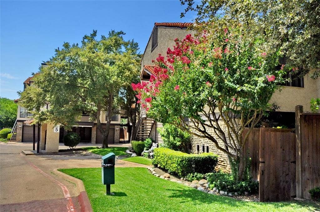 5630 Spring Valley Road, #22b, Dallas, TX 75254