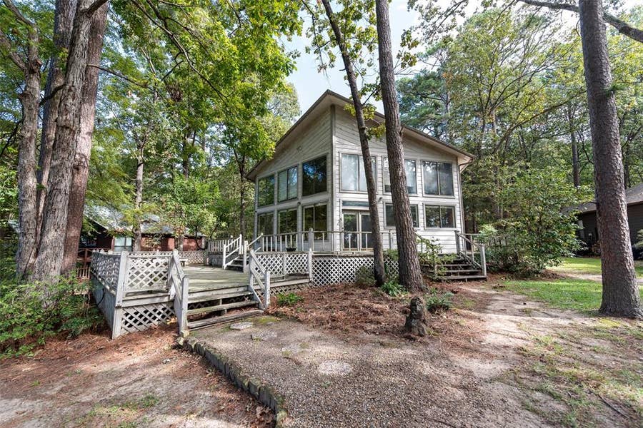 Property photo for 302 Dogwood Trail, Mount Vernon, TX