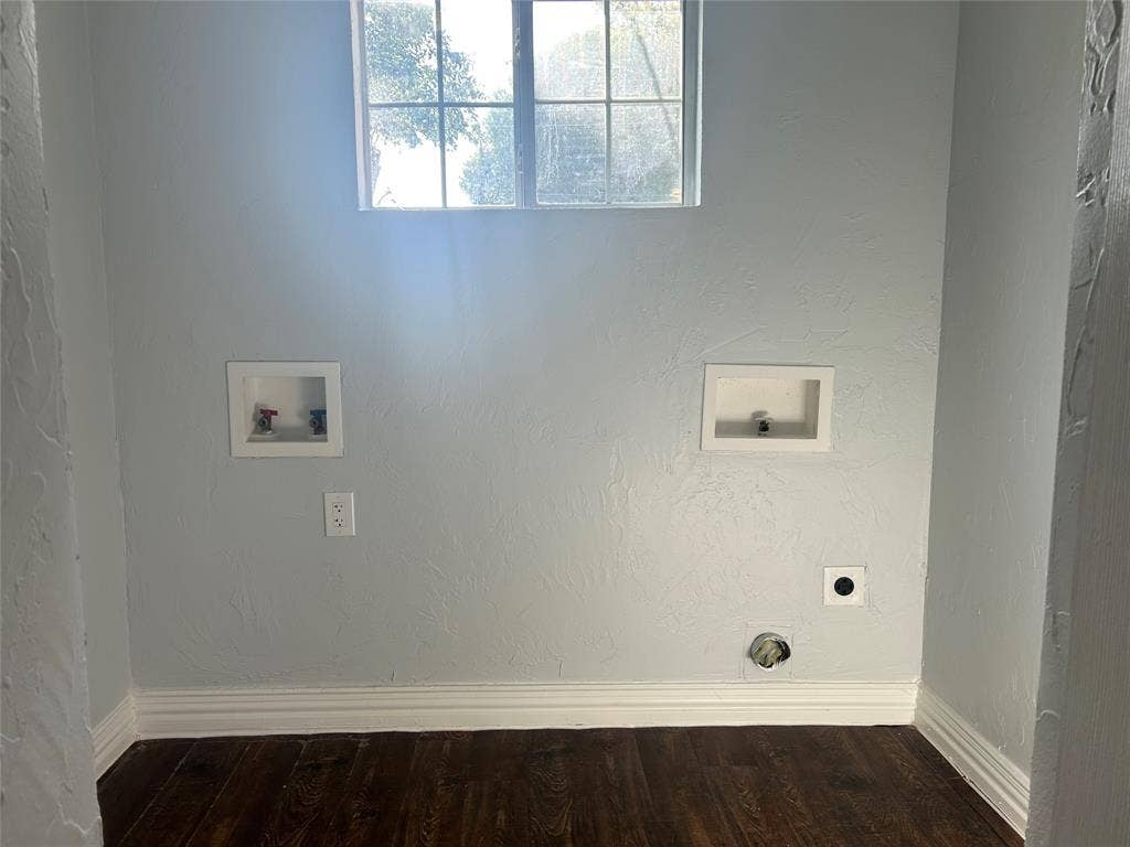 3136 Chatsworth Drive, Farmers Branch, TX 75234 Utility area featuring wood-finish flooring, textured wall finishes, a multi-pane window, and integrated hookups for laundry appliances