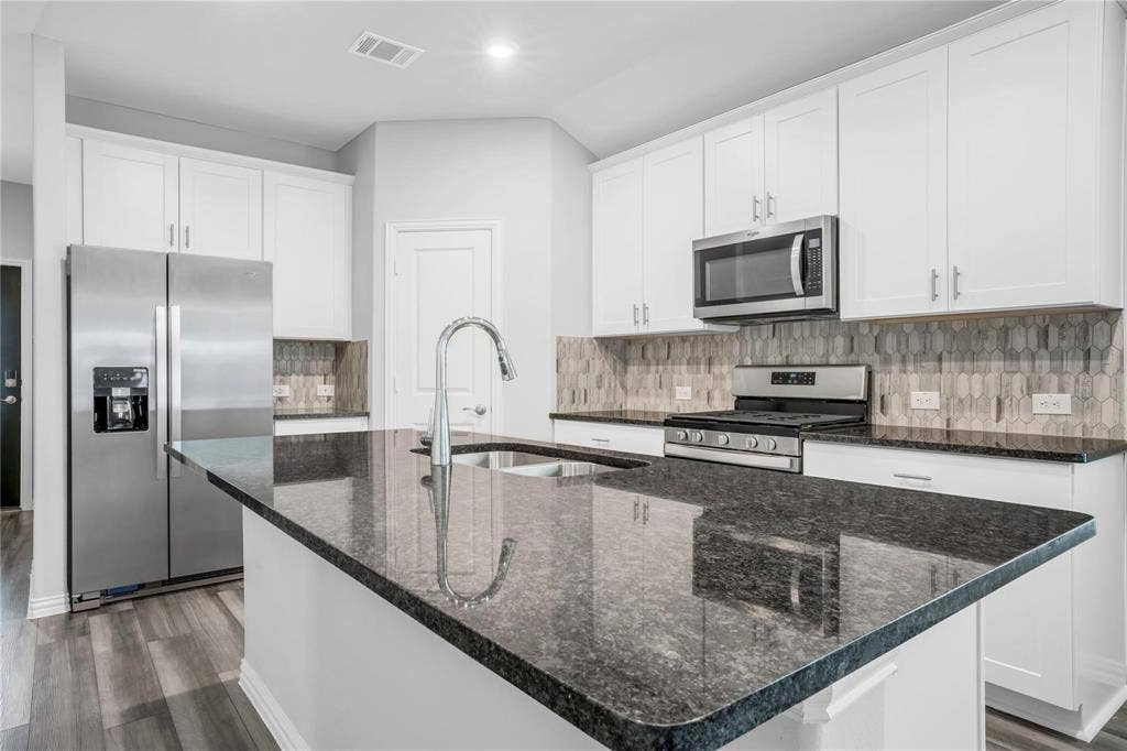 2327 Rocky Mountain Drive, Royse City, TX 75189 2327 Rocky Mountain Drive, Royse City, TX 75189
