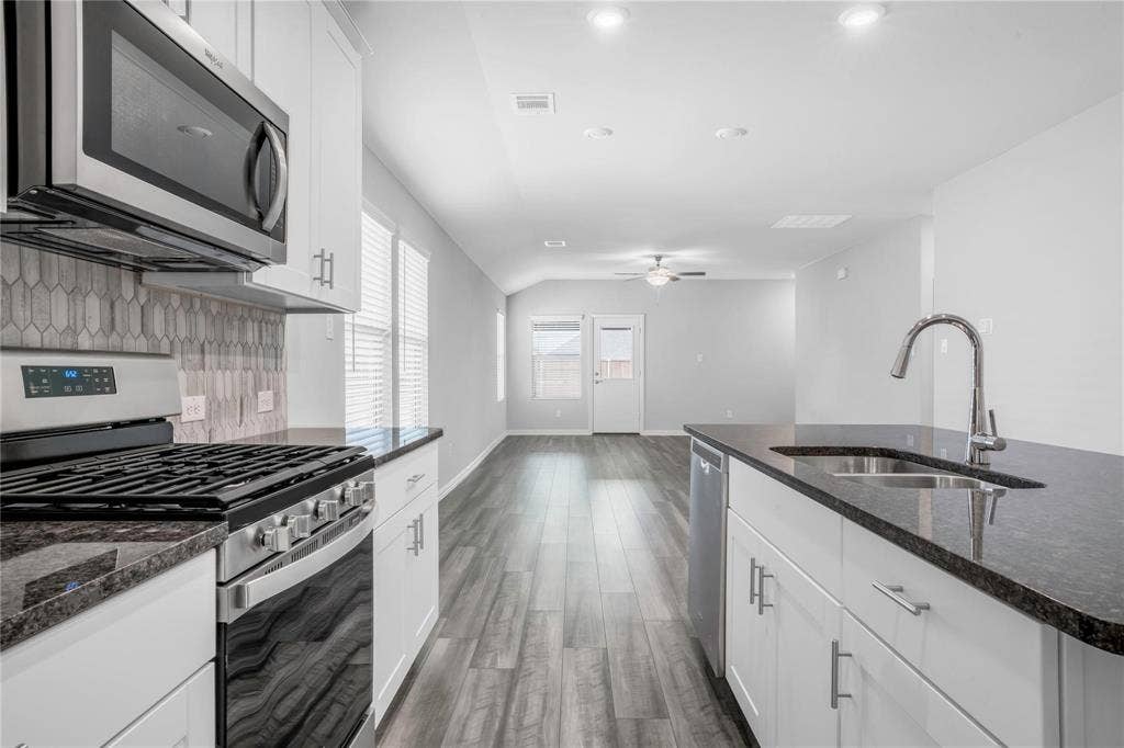 2327 Rocky Mountain Drive, Royse City, TX 75189 2327 Rocky Mountain Drive, Royse City, TX 75189