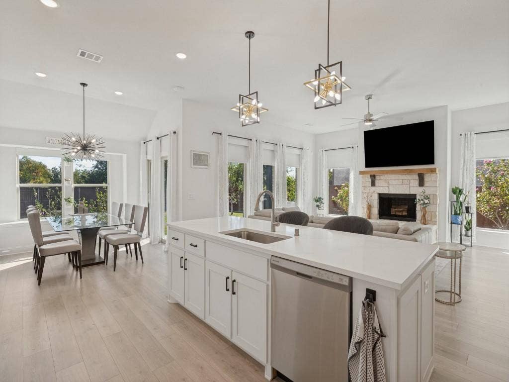 4626 Nomad Drive, Midlothian, TX 76065
