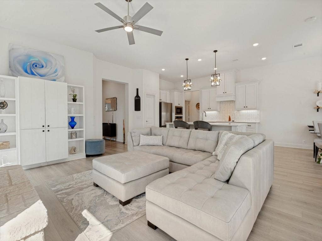 4626 Nomad Drive, Midlothian, TX 76065