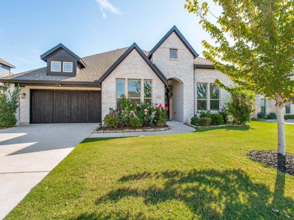 4626 Nomad Drive, Midlothian, TX 76065