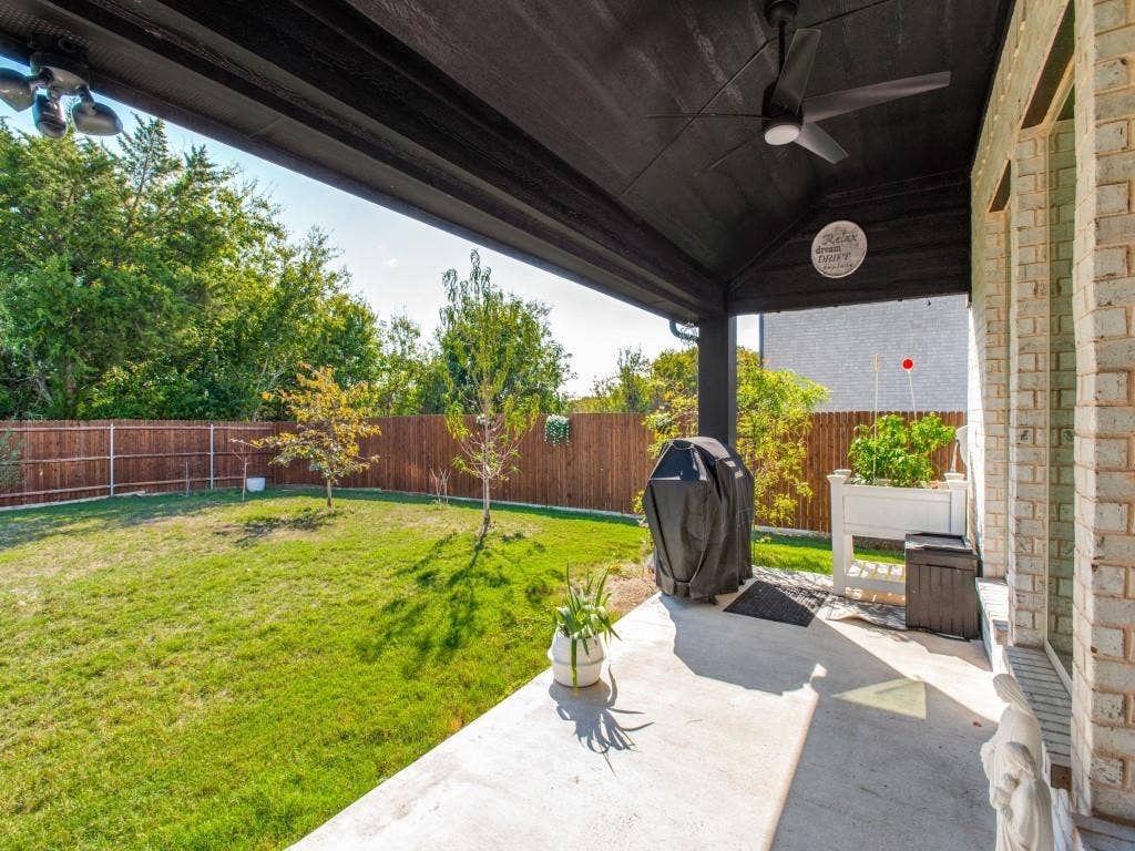4626 Nomad Drive, Midlothian, TX 76065
