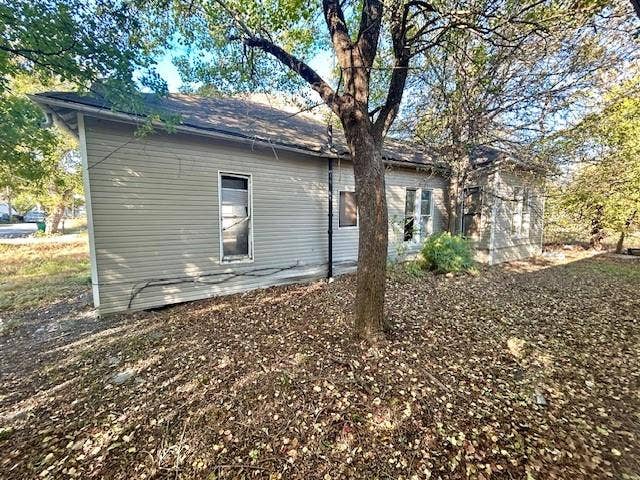 509 E Ross Avenue, Mart, TX 76664