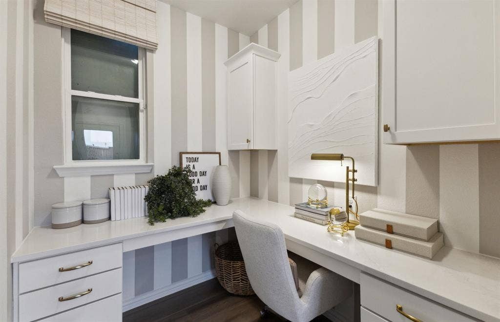 1433 Holmes Street, Celina, TX 75009 *Model Representation - Pulte Planning Center off kitchen and dining area