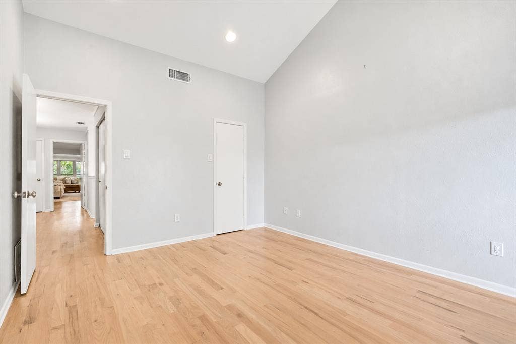 6840 E Northwest Highway, Dallas, TX 75231 6840 E Northwest Highway, Dallas, TX 75231