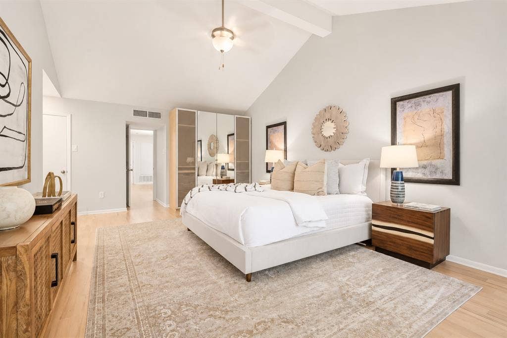 6840 E Northwest Highway, Dallas, TX 75231 6840 E Northwest Highway, Dallas, TX 75231