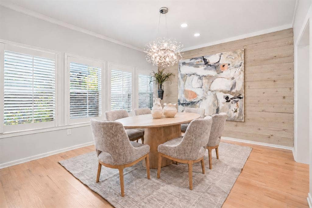 6840 E Northwest Highway, Dallas, TX 75231 6840 E Northwest Highway, Dallas, TX 75231