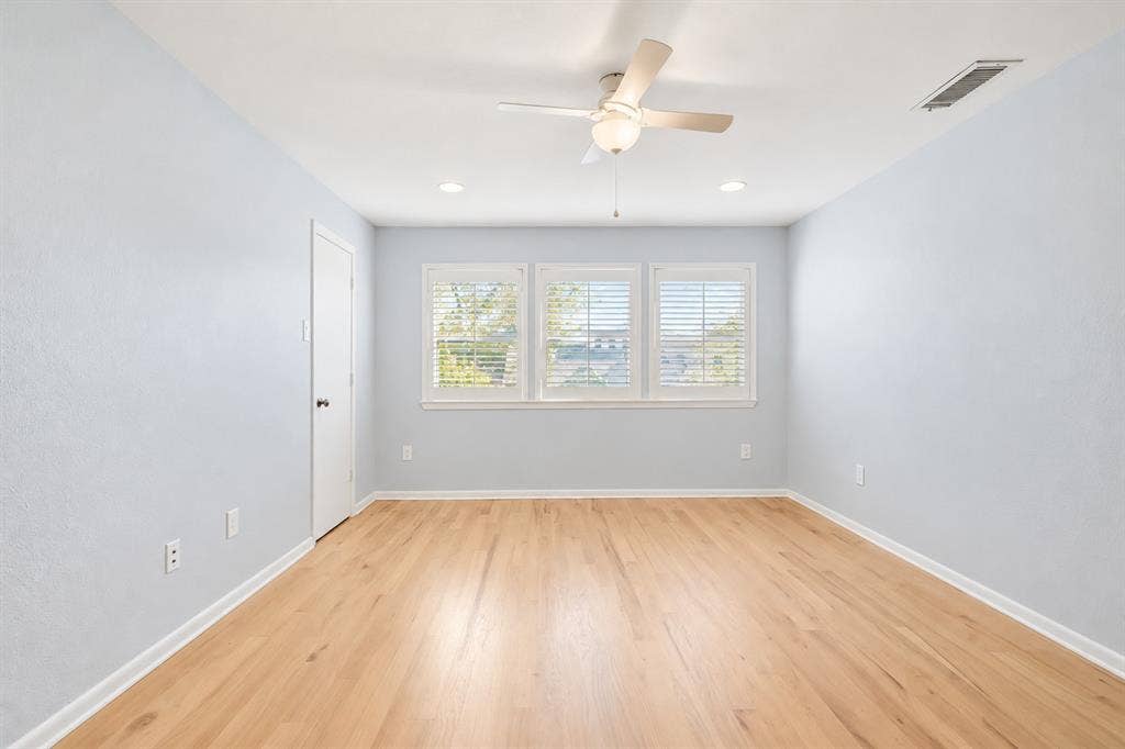 6840 E Northwest Highway, Dallas, TX 75231 6840 E Northwest Highway, Dallas, TX 75231