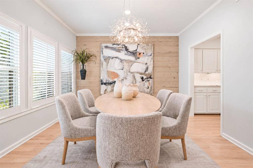6840 E Northwest Highway, Dallas, TX 75231 6840 E Northwest Highway, Dallas, TX 75231