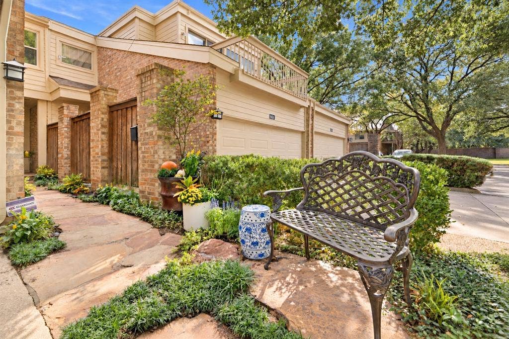 6840 E Northwest Highway, Dallas, TX 75231 6840 E Northwest Highway, Dallas, TX 75231