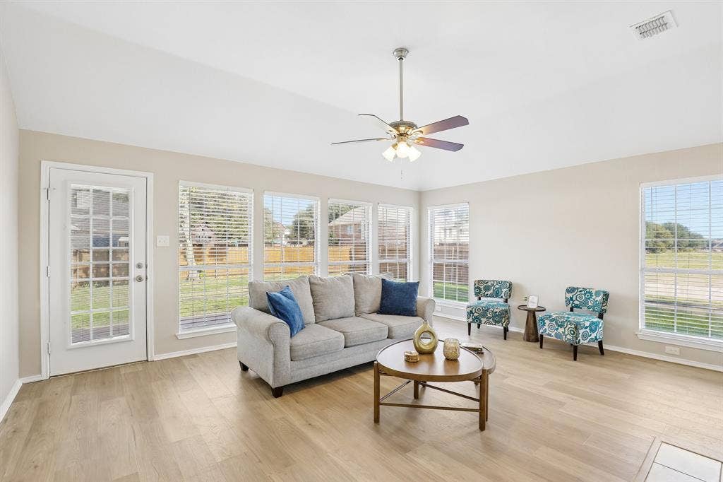 10716 Tallahassee Drive, Frisco, TX 75035 10716 Tallahassee Drive, Frisco, TX 75035