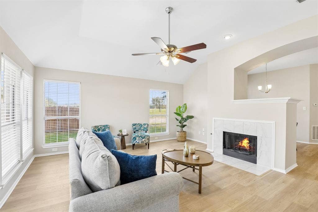 10716 Tallahassee Drive, Frisco, TX 75035 10716 Tallahassee Drive, Frisco, TX 75035
