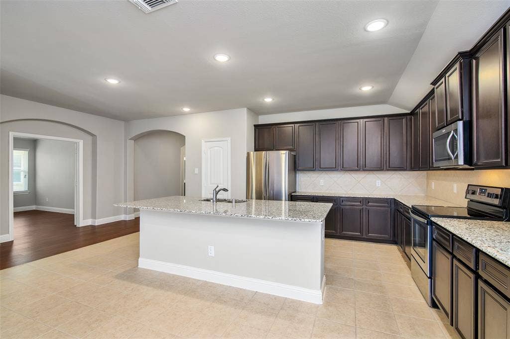 2142 Erika Lane, Forney, TX 75126