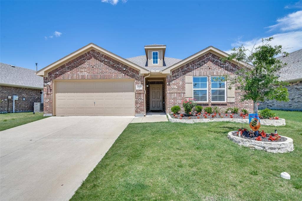 2142 Erika Lane, Forney, TX 75126
